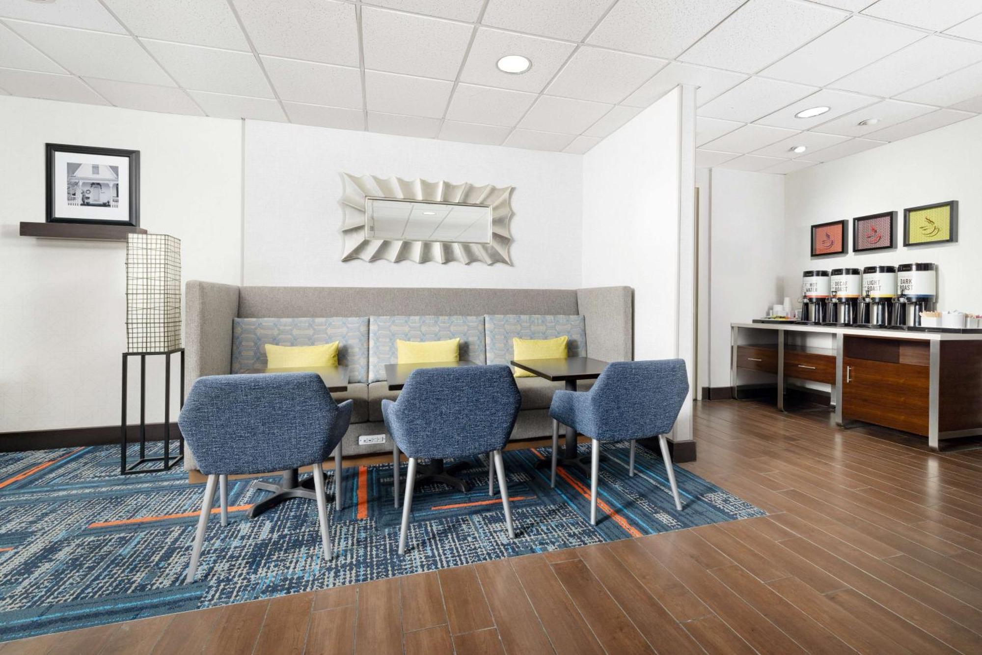 Hampton Inn Memphis-Walnut Grove/Baptist East Екстериор снимка