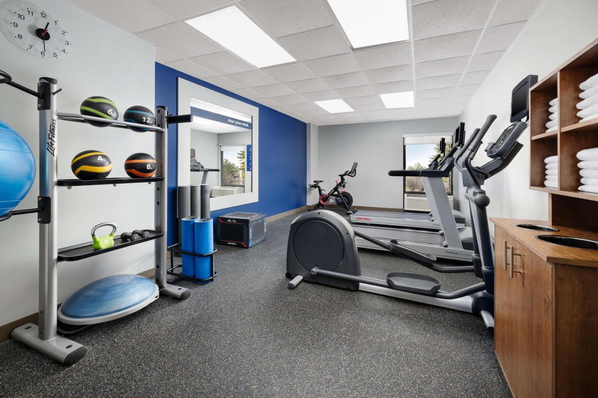 Hampton Inn Memphis-Walnut Grove/Baptist East Екстериор снимка