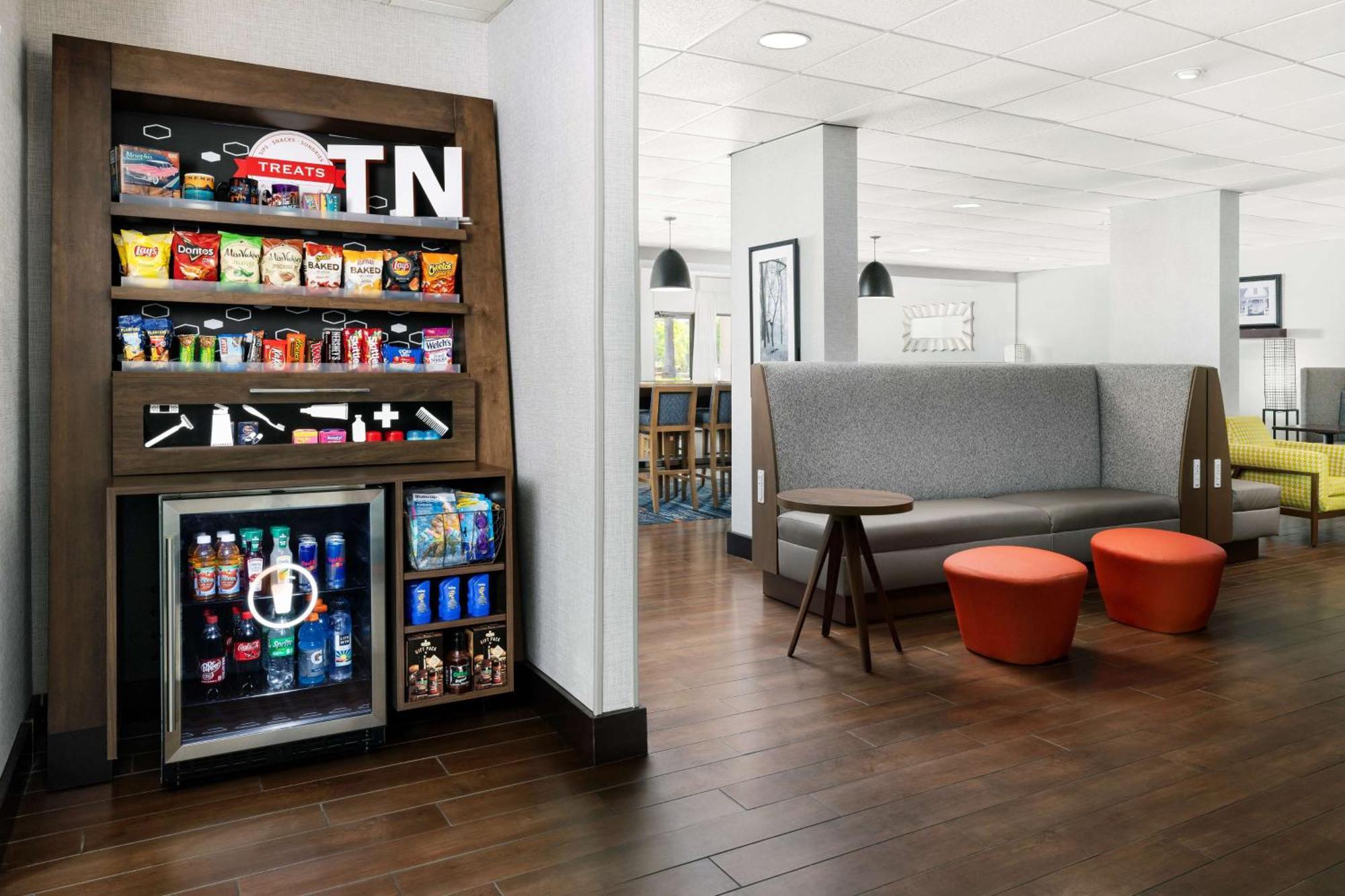 Hampton Inn Memphis-Walnut Grove/Baptist East Екстериор снимка