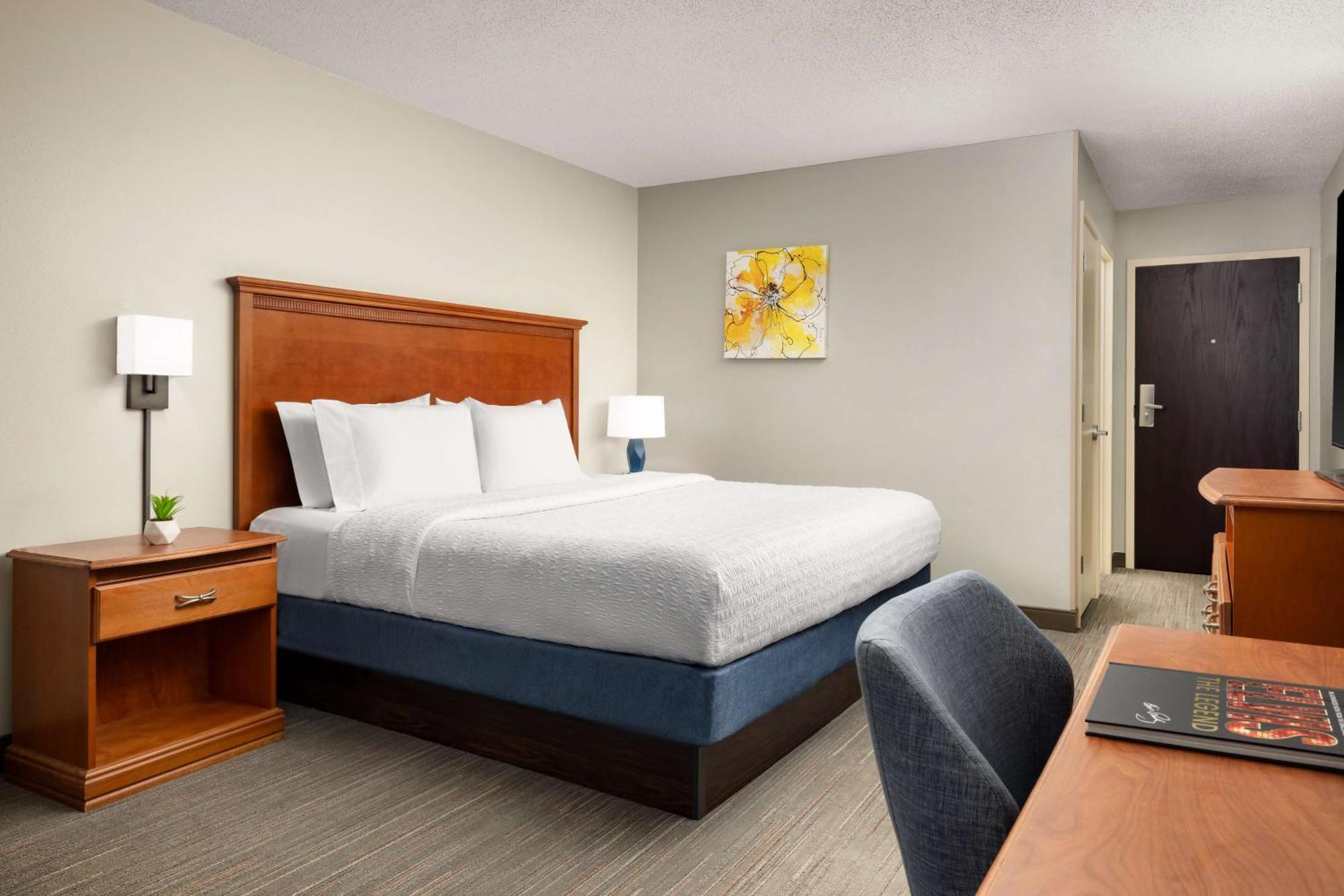 Hampton Inn Memphis-Walnut Grove/Baptist East Екстериор снимка