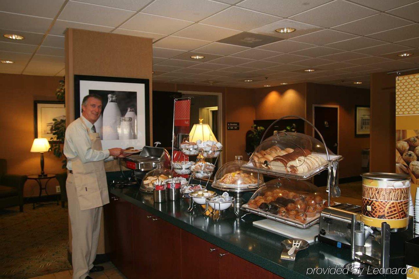 Hampton Inn Memphis-Walnut Grove/Baptist East Ресторант снимка