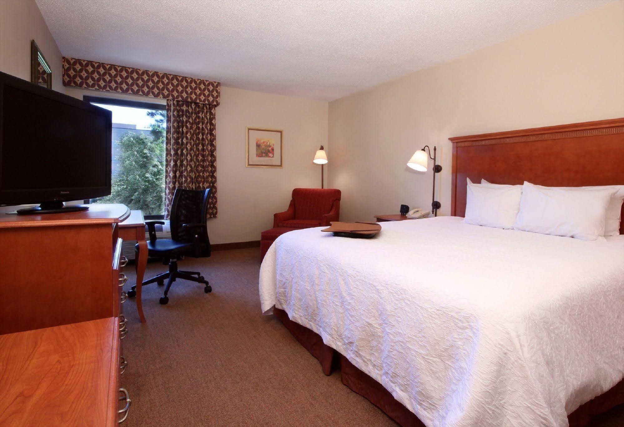 Hampton Inn Memphis-Walnut Grove/Baptist East Екстериор снимка