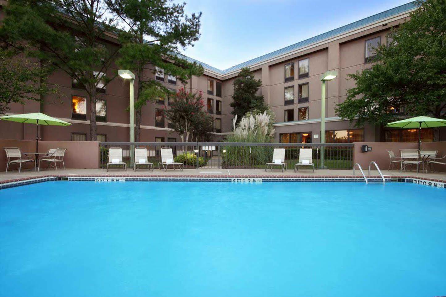 Hampton Inn Memphis-Walnut Grove/Baptist East Екстериор снимка